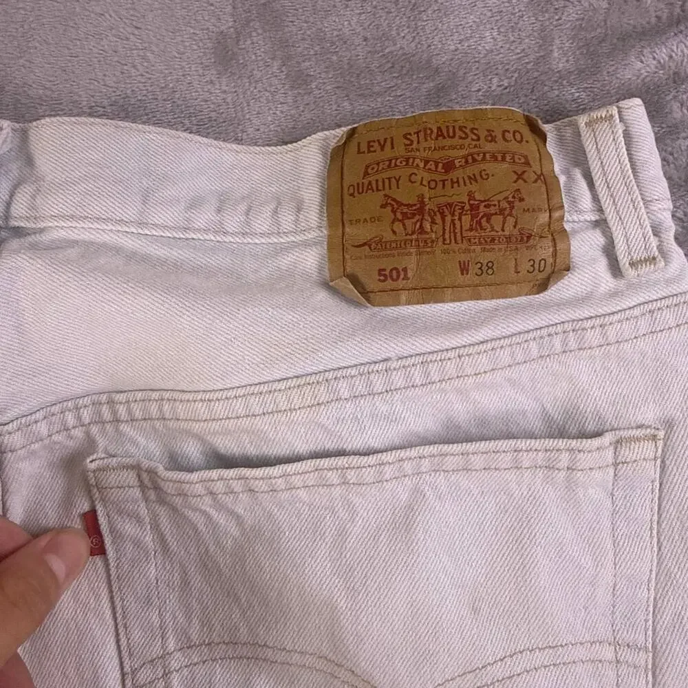 Vintage Levi’s 501 Jeans Men’s 34x29 Light Wash Made USA 90s Distressed